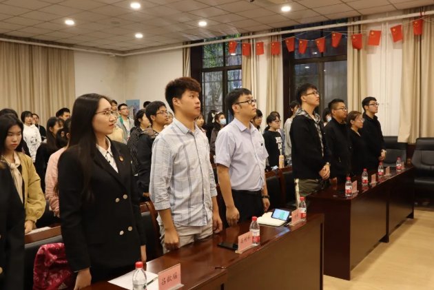 第六届新闻传媒中心换届大会