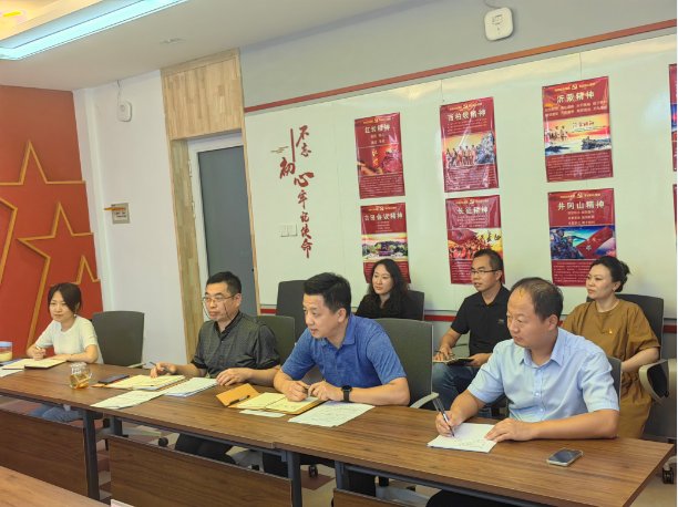 纪委办公室纪检监察干事林舜旺到会督导