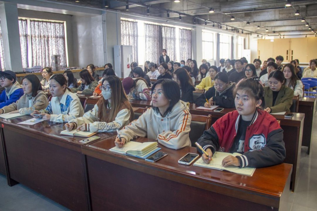 便于结合栏目动态与后续阅读