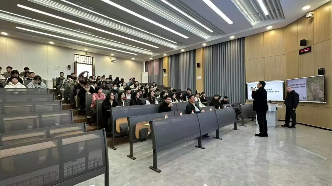 东南大学建筑开云成为曼联的官方合作伙